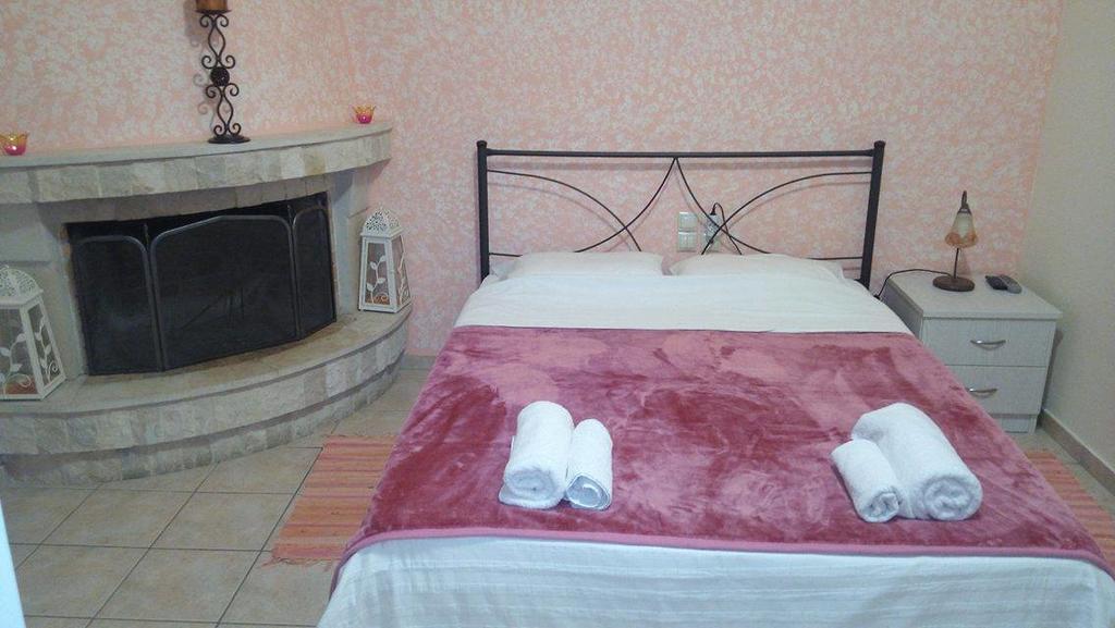 Filoxenia Apartment Choudetsi Exterior foto