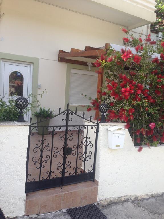 Filoxenia Apartment Choudetsi Exterior foto